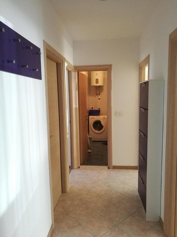 Nice And Cozy Two Single Bed Room Сплит Екстериор снимка